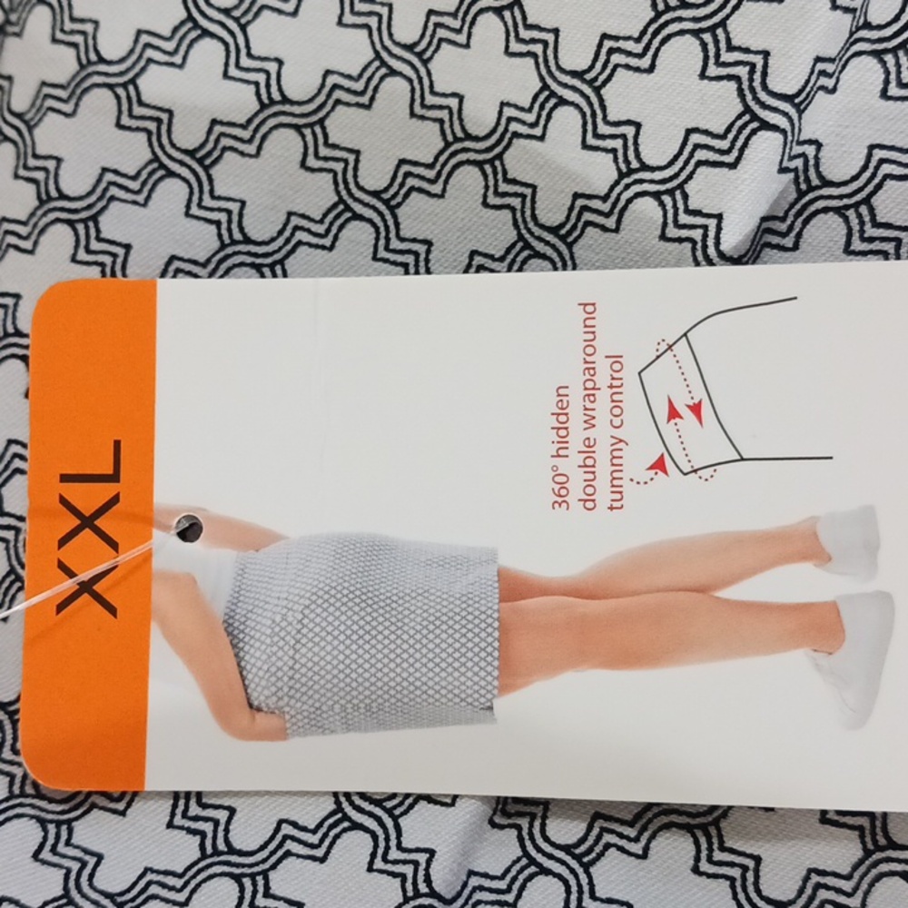 Black/White S.C. & CO. Ladies' Tummy Control‎ Skort Seze XXL NWT plus size